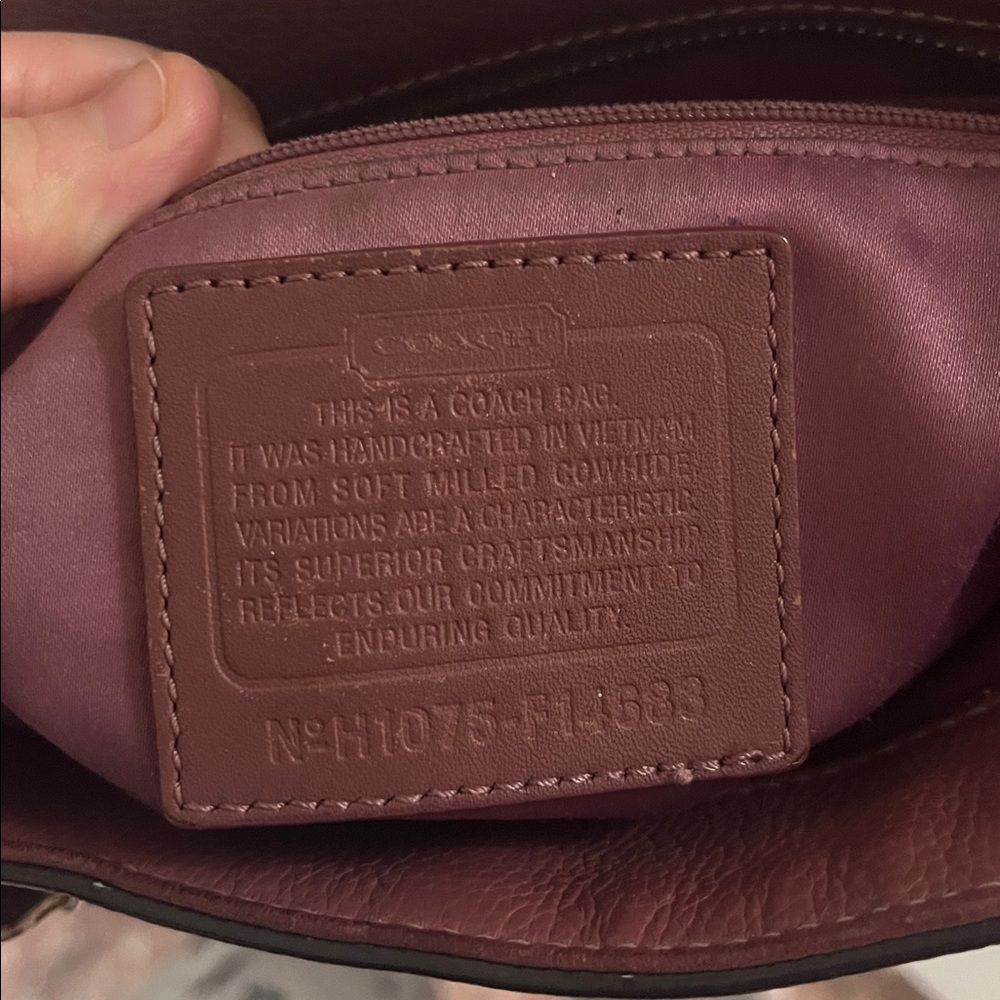 Vintage Coach Shoulder Bag - Picture 6 of 7